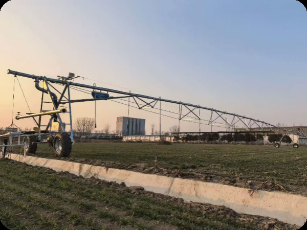 Large Sprinkler Irrigation Machine